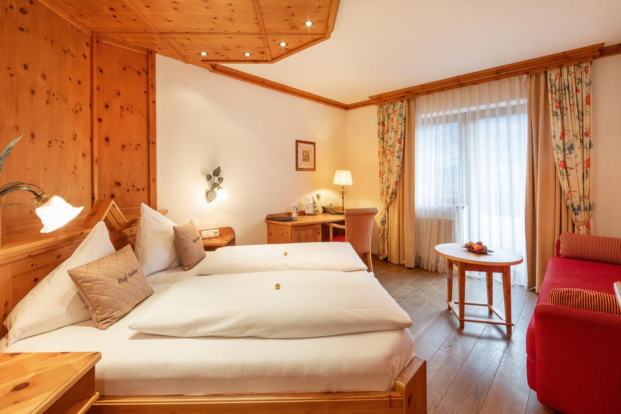 Aktivhotel Alpendorf Sankt Johann im Pongau Dış mekan fotoğraf