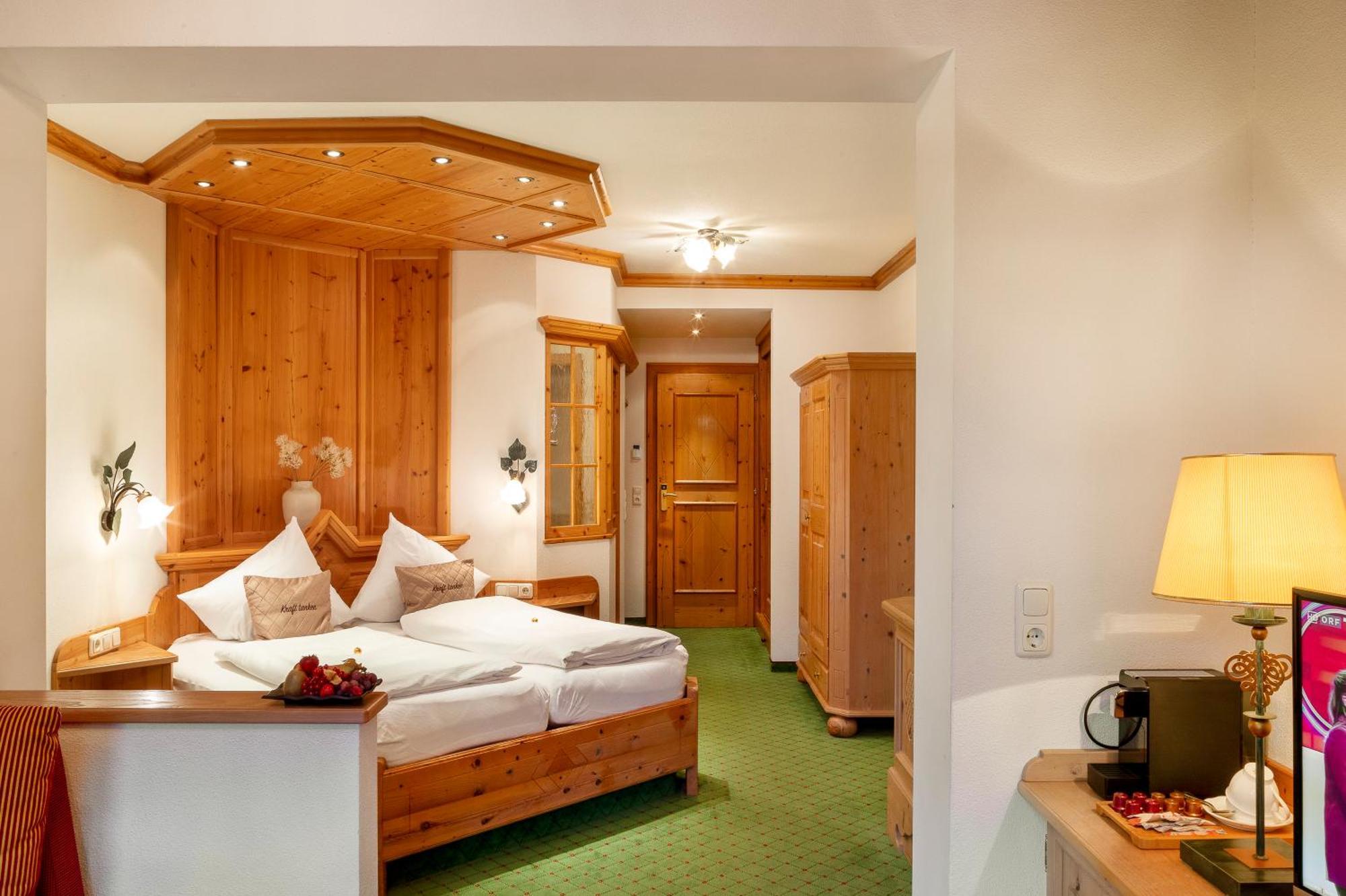 Aktivhotel Alpendorf Sankt Johann im Pongau Dış mekan fotoğraf