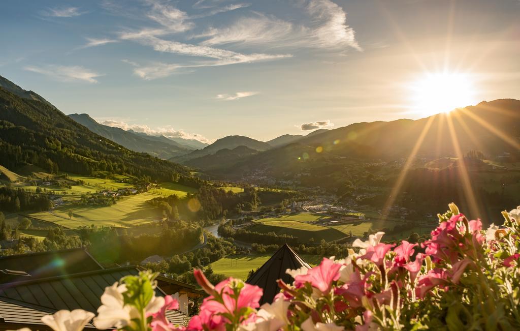 Aktivhotel Alpendorf Sankt Johann im Pongau Dış mekan fotoğraf